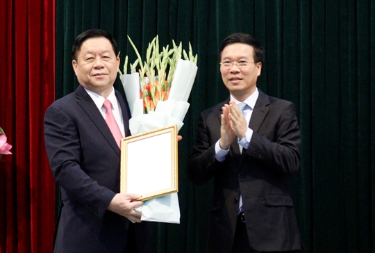 Le général de corps d armée Nguyen Trong Nghia, nouveau chef de la Commission centrale de propagande et d’éducation du Parti